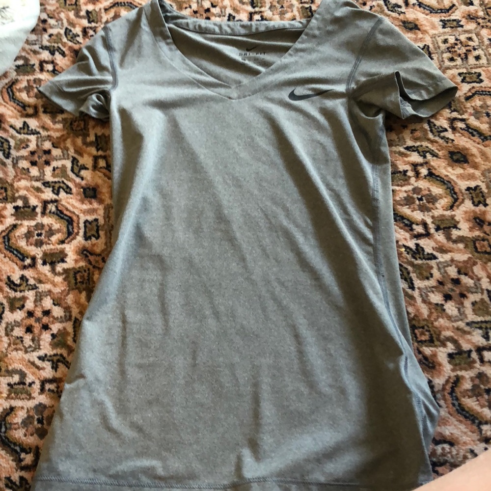 Nike dry fit t shirt